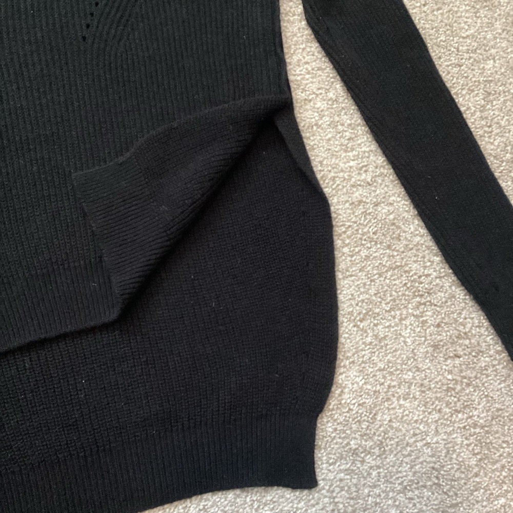 Lululemon Seva Sweater Black Merino Wool Slits Hi Lo 8 Medium - Picture 9 of 10